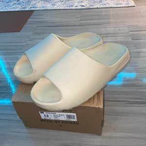Yeezy Slides